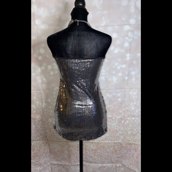 SEQUIN HALTER TOP SIZE MEDIUM - Picture 3 of 3
